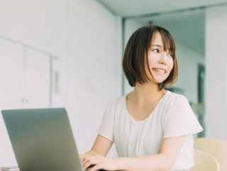 【悲報】大人気の女子アナ『男のヒゲはキモい』←賛否両論