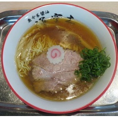 らー麺専科 海空土@都賀(千葉県) 「醤油らーめん」
