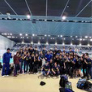 プールサイドの会話