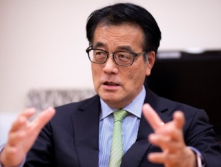 【悲報】岡田克也「高市のアレは私の想定と違う答弁だった。まずいと思ったので他の話題に移った」