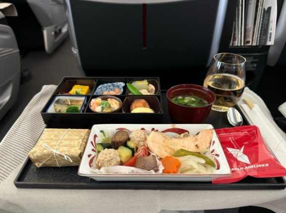 JALビジネスクラス機内食　　台北松山ー東京羽田