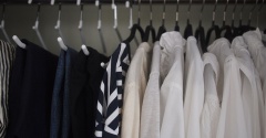 似合わない服を手放して、心を軽くする