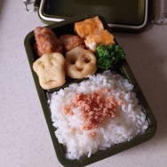 息子が育てるオクラの収穫！と、鶴のイメージ翼つくりました。