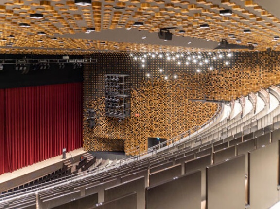 高槻城公園芸術文化劇場で開催の「NHKのど自慢」の出場・観覧申込がはじまってる。ゲストは天童よしみ・徳永ゆうき