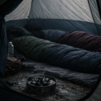 キャンプ場のテント内で40代女性と小2女児が死亡しているのが見つかる　テント内には練炭が焚かれた跡