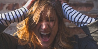 彼女に「あなたは私がイライラする原因ね」と言われた。これって別れ話なの？