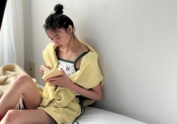 【速報】最新の遠藤さくら、生足を99%出してしまう