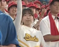 【速報】三重の甲子園チア、開脚の瞬間を激写される・・・