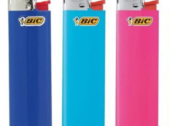 コンビニでタバコ１カートン買ってもライター貰えなくなったな？