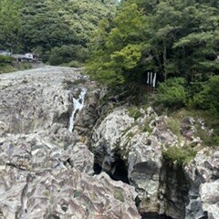 滝の拝へ。