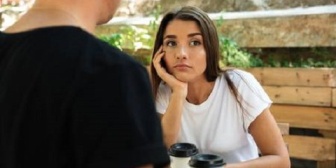 結婚に向け彼のご両親に挨拶に行くことになったが、彼の妹がその席に彼氏も呼びたいと言い出した。そのタイミングで彼氏のお披露目って感覚がわからない…