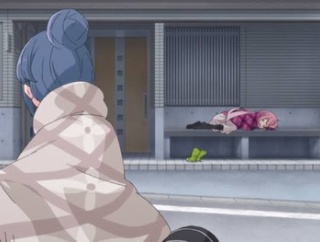 ゆるキャン見たんだけど女の子が野宿とか危ないやろ
