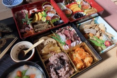 【AKB48 #布袋百椛】布袋家の豪華なおせち料理をご覧ください🍱