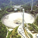『アレシボ天文台巨大電波望遠鏡が崩壊』の画像