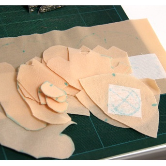 おすわりぬい　裁断