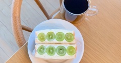 【シニアの暮らし】フルーツサンド作りと今日のおうちごはん