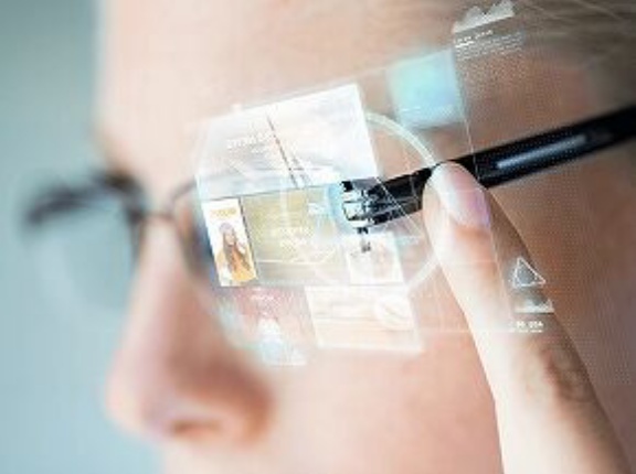 スマートメガネで動画が撮影出来るのは違法だと司法に訴えられる