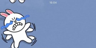 泣き顔のスタンプばかり送ってくる友達が気になる。何か話があるのだろうか？