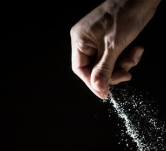 お金と塩には、共通点があるらしい