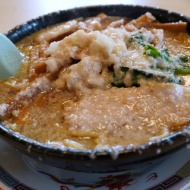 背脂に隠れた名脇役、メンマの旨味を堪能あれ！〜燕　大むら食堂〜