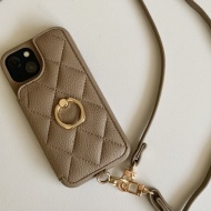 新調したカードポケット＆鏡付のスマホケースが非常に便利