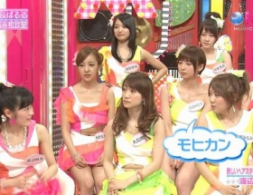 AKBのお腹がたぷんたぷん過ぎると話題　オタ「うおおおおおおおお！！！！
