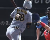 前川右京はデッドボールを避ける技術も習得せなアカンわ