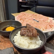 【三宮】質のいい焼肉　～WAGYUの国