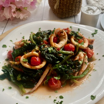 ちぢみほうれん草だからおいしい〜イカのインヅィミーノ