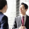 【悲報】真っ当に育った大人「植物がさー、お皿がさー、舞台がさー」真っ当じゃない大人「外食がさー、グッズがさー、映画がさー…」
