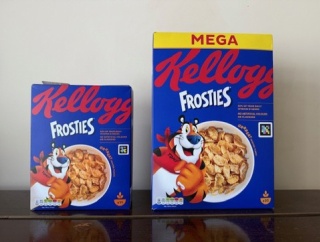 ◎ほぼ１kgのコーンフロスティ◎