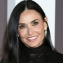 【炎上】ある映画公式が主演女優のデミ・ムーアさんを茶化すような「人生すごろく」イラスト公開　→　批判殺到して謝罪…「彼女の壮絶人生を知っていればできないはず」