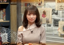 たまらんｗ 秋元真夏さん、安定の”アレ”見せてますｗｗｗｗｗ