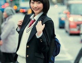 史上最大の逸材“れなれな”こと武田玲奈、黒髪ショートカット美少女が初水着に