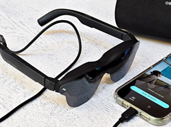 「RayNeo Air 4 Pro」 HDR10対応の映像美とB&O監修のサウンドを搭載。200インチ級の映像を気軽に持ち歩ける最新・高性能ARグラス 【レビュー】