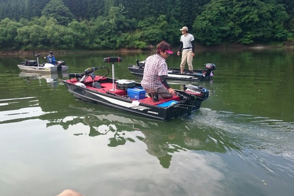 寝ずにバス釣り Stoic Bassfishing 芹川ダム釣行