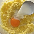 余った春巻きの皮で♪揚げずに簡単！パリパリスイートポテト春巻き