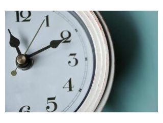 工場勤務ワイ「ふー。5時間くらい経ったかな？（本当は8時間くらい経ってるやろｗ）」