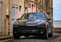 男 俺の車がスト2のボーナスステージの如く壊されまくるんだが くるまにあ速報