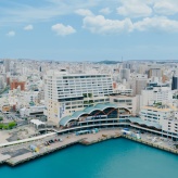 海の玄関口が旅の目的地になる。那覇・泊港「サウスゲートホテル沖縄」がオープン！