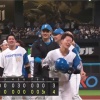 【日本ハム】郡司のサヨナラで真っ赤になる吉田賢吾…感情丸出しの名場面が話題に