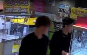 【窃盗疑惑】クレーンゲーム機を傾け景品を不正取得か…店舗が情報提供者に最大10万円の報奨金を提示