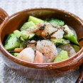 暖かくなってきたら食べたくなる「むき海老ときゅうりの梅肉塩昆布サラダ」