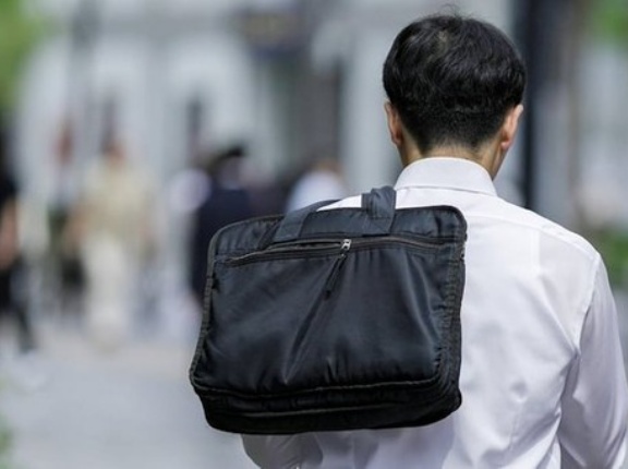 【朗報】実質賃金、2.4%増加。7カ月連続のプラス