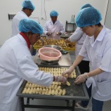 『訪問者帰国の途に』の画像