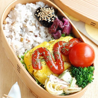 ひき肉オムレツ弁当【マルシェ】