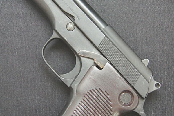 ☆ベレッタM70ピューマー（カスタム品） Beretta Mod70 PUMA \u201cスパイライクな32口径中型オート\u201d | | Gun