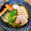 本厚木 「厚木 本丸亭」 チャーシュー入り塩らー麺！