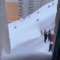 【国際】「AI映像じゃなかった？」…ロシア・カムチャツカ、アパート10階相当の積雪で都市機能麻痺