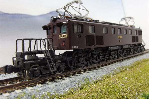 クローゼットの中の鉄道模型 - EF18形